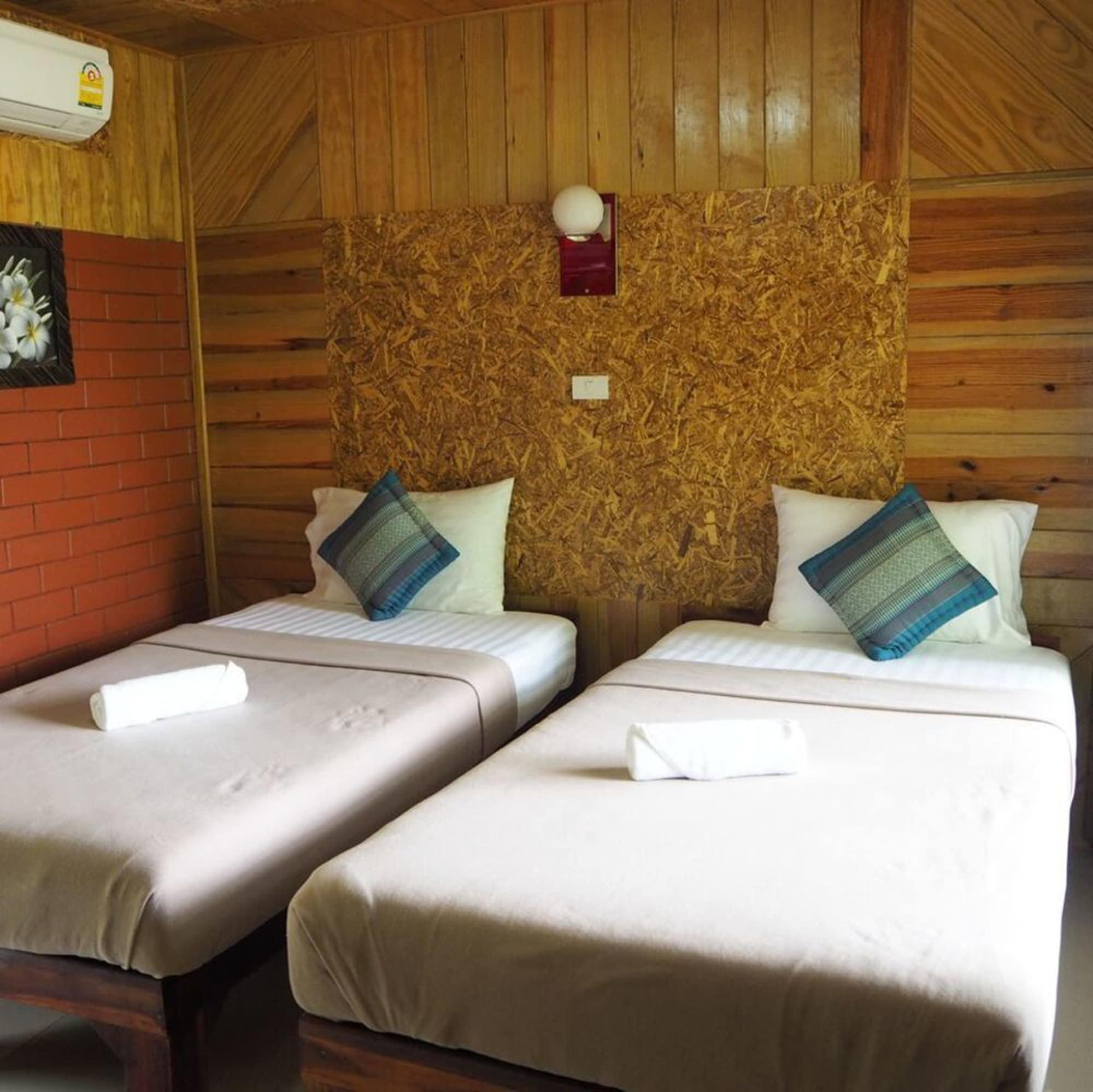 Baan Suan Hill Resort Ban Tha Khun Exterior photo