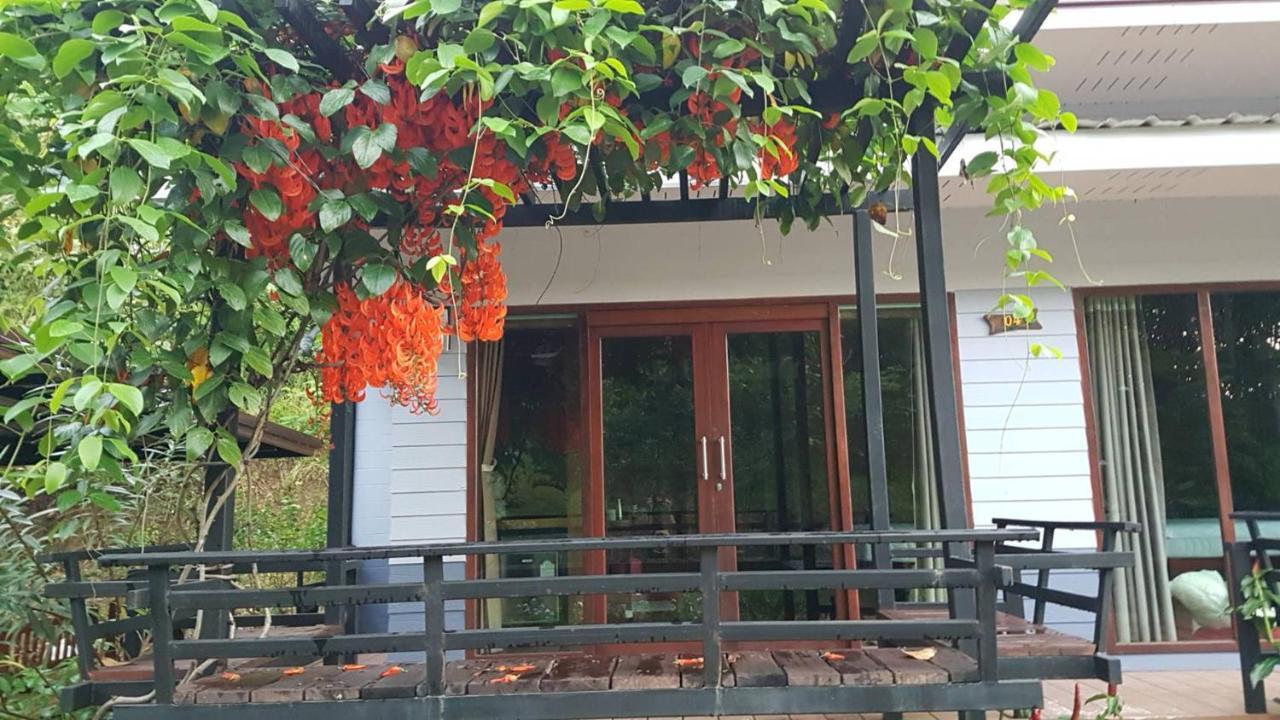 Baan Suan Hill Resort Ban Tha Khun Exterior photo